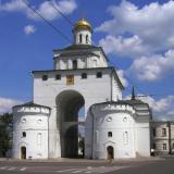 Знаменитый памятник Золотые ворота во Владимире пострадал в результате ДТП