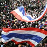 Власти Таиланда подали в суд на участников антиправительственных демонстраций