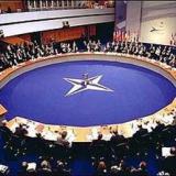 НАТО приостанавливает сотрудничество с Россией из-за ситуации на Украине