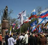 Крым может присоединиться к России после 16 марта .