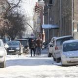Мэрия Новосибирска просит бизнес очистить парковочные карманы от снега