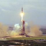     SpaceX  