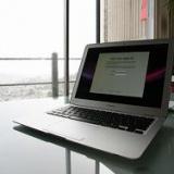 Apple   MacBook Air     