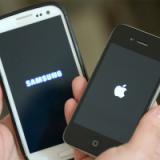    Samsung  Apple
