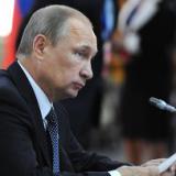 Путин потребовал ответить на санкции рывком производства