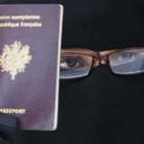 Во Франции утвержден закон, разрешающий изымать паспорта у потенциальных террори ...