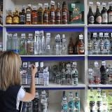 Правительство задумалось об ограничениях на ввоза алкоголя из стран ТС