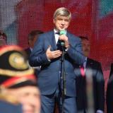 На открытии Дня города мэр Воронежа поздравил главу области с победой на выборах