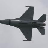     F-16      