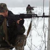 Ополченцы показали ОБСЕ американское оружие из аэропорта Донецка