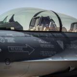     6  F-16