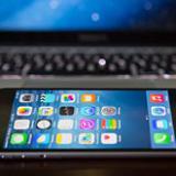          iPhone,    
