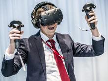 HTC        Vive