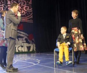 Стивен Хокинг согласился встретиться с мальчиком-гением из Казахстана