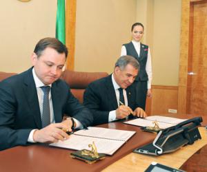 Татарстан и Объединенная авиастроительная корпорация подписали соглашение о модернизации Ту-160