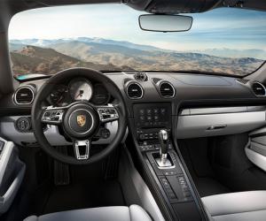 Porsche назвал российские цены на новое купе 718 Cayman