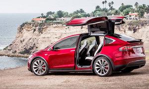  Tesla     Model X