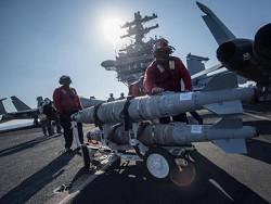 ����� � ���� �����: 40 ��� � �� ������ 320 F-15 � �-10