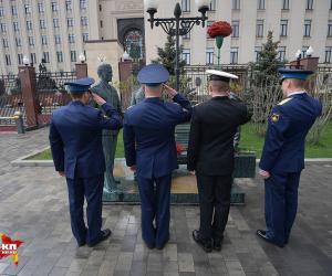 16 ���������� ������������ ������ 300 ��������.