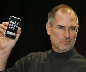 10 лет iPhone: научились ли мы жить со смартфонами?