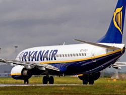 Сеть высмеяла украинцев из-за ухода авиакомпании Ryanair: Прощай, безвиз