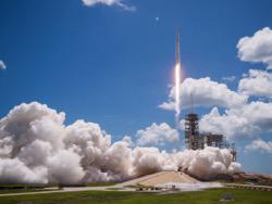 NASA      Falcon 9