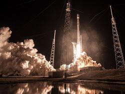   SpaceX       Falcon 9