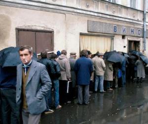 Советская власть против самогонщиков