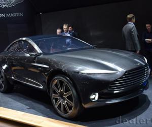 Aston Martin ,  DBX  