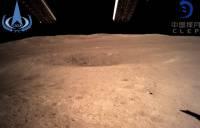 Китайский «Чанъэ-4» передал на Землю первый снимок с обратной стороны Луны