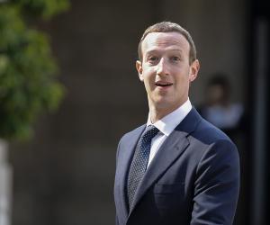  :  Facebook    ?