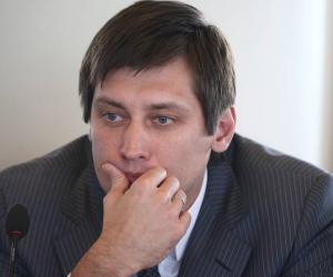 Ходорковский и Собчак бросили Гудкова – либерал кинулся на колени перед Лужковым