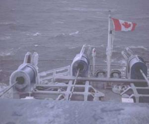 Канада проиграла COVID-19 в битве за Арктику