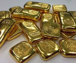 Почему мировые державы пытаются забрать свое золото у США