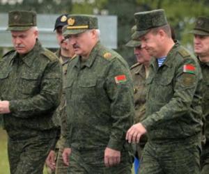 Чешский эксперт: «Белорусские военные предпочитают Россию Лукашенко. На Запад им плевать»
