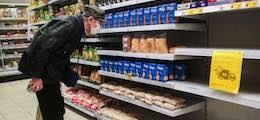 Способность россиян покупать еду рухнула до минимума за 10 лет