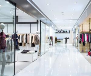  :  Zara  Uniqlo     