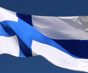 Неожиданный парадокс: почему русскоязычные жители чувствуют себя несчастными в самой счастливой стран ...