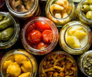 Диетологи объяснили, какие консервы могут снизить риск рака и укрепить здоровье