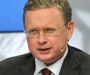 Наши либералы —это черные трансплантологи. Они вырезают важные органы для дряхлого господина (Запада):  ...