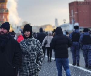 Средняя зарплата в России стремится к новому рекорду: что ждет рынок труда в конце 2025 года