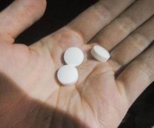 Советское средство за копейки против старения: почему янтарная кислота переживает второе рождение