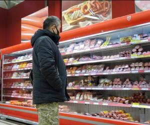 Скрытые угрозы на полках: какие продукты из супермаркета диетолог назвала бомбой замедленного действи ...