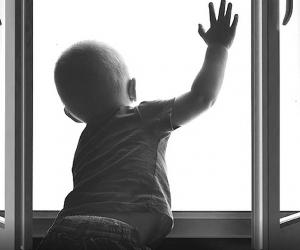 Деньги на асфальте, которые стоили пальцев: как обычное детское любопытство обернулось трагедией в Красного ...