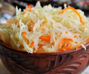 Квашеная капуста за 3 дня: быстрый рецепт с хрустом и пользой без долгого ожидания