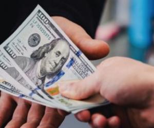 Долларовый тупик: почему старые банкноты превращаются в бесполезную бумагу