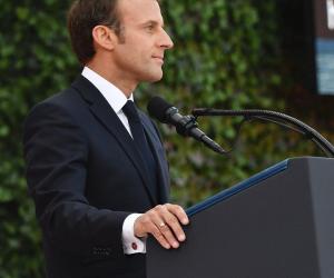 Макрон готовится ввести добровольную военную службу во Франции