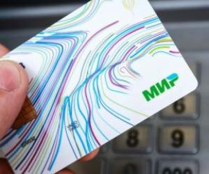 Карты «Мир» с истекшим сроком действия: новое правило для миллионов россиян