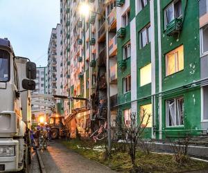 Королев провел совещание после ночной атаки: что будет с поврежденным домом в Твери