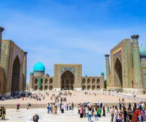 За наличные стало нельзя купить машину, оплатить ЖКХ, бензин – новый закон